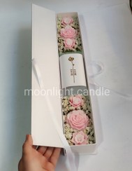 تصویر باکس کتابی هدیه گل و پول moonlight با دیزاین شمع گل و گل خشک برای روز مادر 