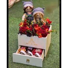 تصویر باکس گل ولنتاین با گل‌های رز آبی و نارنجی 5355 