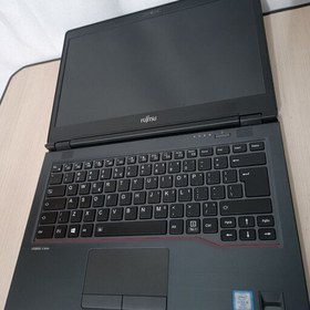 تصویر لپ تاپ فوجیتسو Fujitsu LifeBook U748 - با مانیتور 14 اینچ و مانیتور FHD 