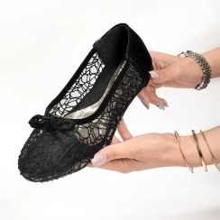 تصویر کفش روفرشی نیکتا مدل توری پاپیونی خواهشمندیم قبل از ثبت سفارش ، موجودی محصولات را استعلام بگیرید.