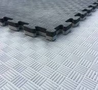 تصویر کفپوش تاتامی ۲۰ میل مشکی طوسی 