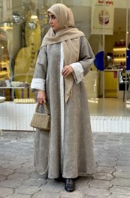 تصویر عبای الینا موکایی 