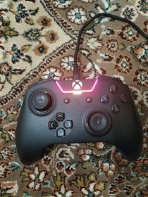 تصویر دسته فوق حرفه ای Razer wolverine 