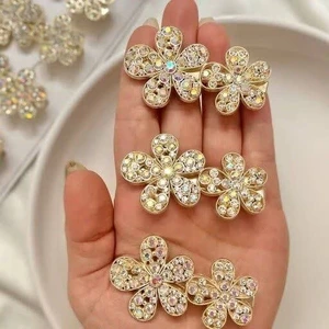 تصویر فروشگاه اکسسوری هلیا