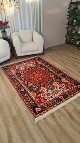 تصویر فرش سنتی و لاکی ۶ متری 