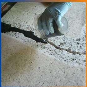تصویر Epoxy adhesive for repairing cracks in concrete 