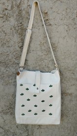 تصویر کیف دانشجویی طرح برگ 2 