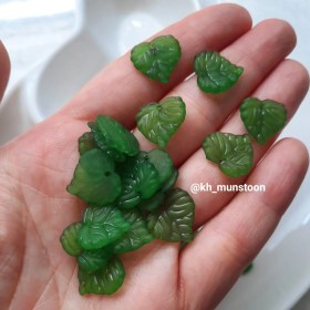 تصویر برگ قلب سبز تیره 