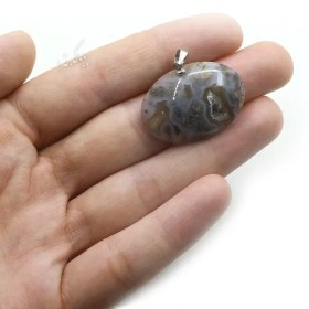 تصویر آویز مدل بیضیِ کهربا 