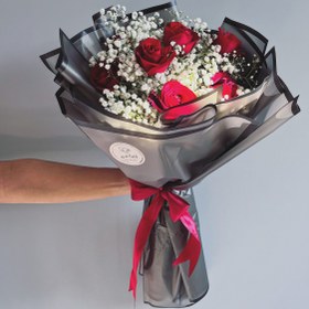 تصویر دسته گل رزی 