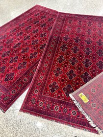 تصویر فرش دستباف جفت 6متری تمام کرک نقش قابی رنگ گیاهی 35رج کد 0500241 Handmade 6m carpet,All flok,Frame Design,Organic dyes code 0500241