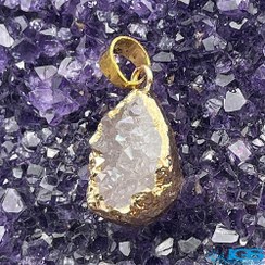 تصویر گردنبند ژئود سنگ کریستال کوارتز آبکاری طلا Crystal Quartz درنجف طبیعی 