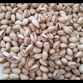 تصویر پسته احمد آقایی خام ۵۰۰ گرم 