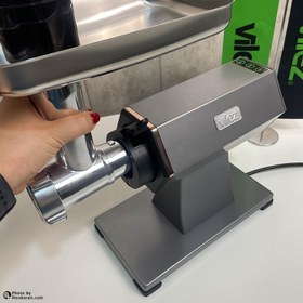 تصویر چرخ گوشت ویلز مدل VL7550 ظرفیت ۲ کیلوگرم با بدنه استیل ضد زنگ 