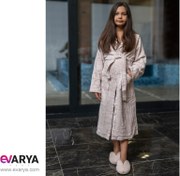 تصویر حوله تن پوش کودک کلاه دار برند prenatal مدل snoopy رنگ صورتی دودی سایز 6-5 