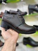 تصویر کفش طبی زنانه رنگ قهوه ای تیره کد 2186 پاشنه ۳ سانت چرم مصنوعی 