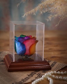 تصویر گل رز جاودان مدل مکعب ساده چوبی Eternal rose, simple wooden cube model