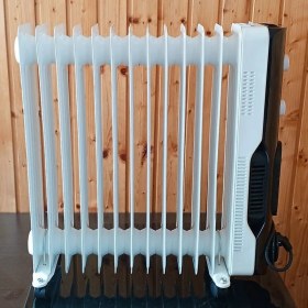 تصویر شوفاژ برقی 13 پره آوکس مدل فن دار AWOX Radiator