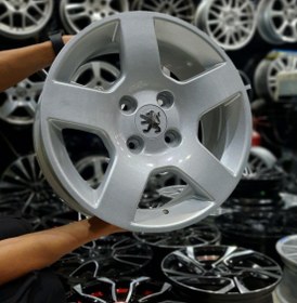 تصویر رینگ ۵پر سایز ۱۵ (۴×۱۰۸) نقره‌ای بتا+ (مخصوص خودروهای ایران خودرو) Original wheel size 15" (4×108) Beta+ silver