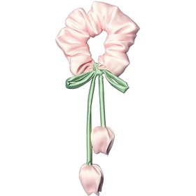 تصویر اسکرانچی ساتن طرح گل لاله 