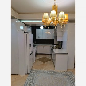 تصویر برچسب کابینت سفید های گلاس اکلیلی کد 3211 عرض 90 سانت 