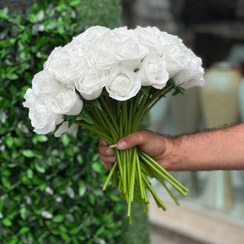 تصویر گل مصنوعی رز سفید مجموعه 10 عددی 
