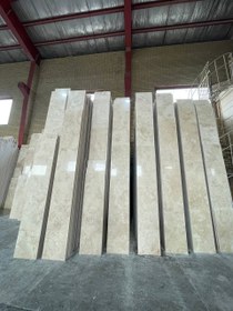 تصویر سنگ تراورتن رامشه کرم روشن هاله دار 