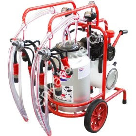 تصویر شیردوش گاوی 