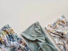 تصویر هدبند نخی پفکی سبز 