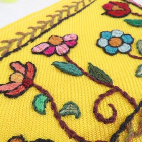 تصویر کیف پته دوزی زرد جامدادی پته