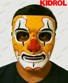 تصویر نقاب خنثی طرحدار 