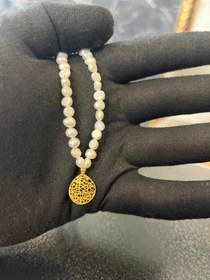 تصویر گردنی مروارید Pearl necklace