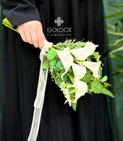 تصویر دسته گل عروس سازه ای شیپوری 