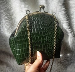 تصویر کیف دهانه فلزی چرم ورنی طبیعی 