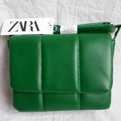 تصویر کیف زنانه رو دوشی زارا مدل بالشی رنگ سبز 