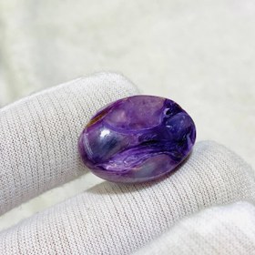 تصویر نگین چاروئيت طبيعى اصل سایز 25*18 میلی‌متر 