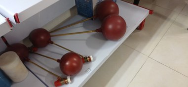 تصویر انواع شناور در منبع ذخیره آب - سایز بزرگ 