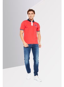 تصویر پ polo shirt مردانه با آستین کوتاه و فیت اسلیم، با لوگوی گلدوزی شده، ترکیب رنگ قرمز برند la martina Men Slim Fit Short Sleeve Embroidered Logo Polo Shirt, Red Combo