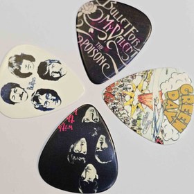 تصویر پیک گیتار چهارتایی B pick guitar