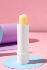 تصویر بالم لب وانیل پِرلا Lip Balm