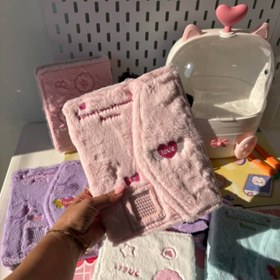 تصویر بایندر با جلد پشمی 