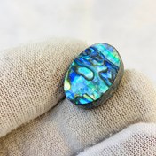 تصویر نگین صدف رنگين كمانى آبالون طبيعى سایز 20*15 ميلی‌متر 