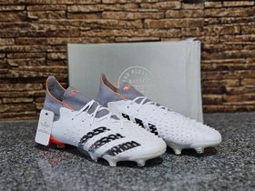 تصویر کفش فوتبال ادیداس پردیتور فریک مشکی adidas predator freak fg - 42 adidas predator freak