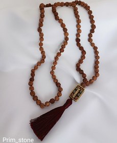 تصویر رودراکشا سایز ۸ همراه با مهره تبتی Rudraksha mala