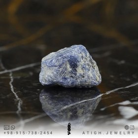 تصویر سنگ راف یاقوت کبود Sapphire معدنی رنگ عالی کمیاب صددرصد طبیعی خلوص بالا وزن حدود 35 قیراط 