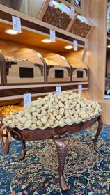 تصویر مغز فندق سفید خام 