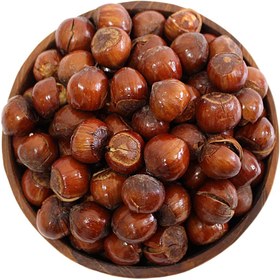 تصویر فندق با پوست 