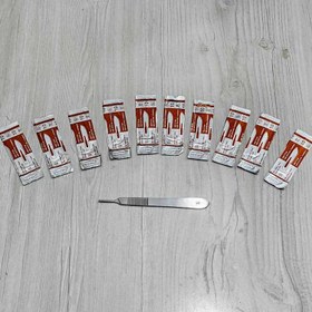 تصویر ست درما پیلینگ شامل ۱۰ تیغ و دسته شماره ۳ 