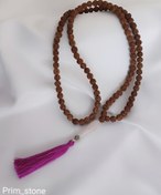 تصویر رودراکشا سایز ۸ همراه با سنگ رز کوارتز و نقره عیار ۹۲۵ Rudraksha mala
