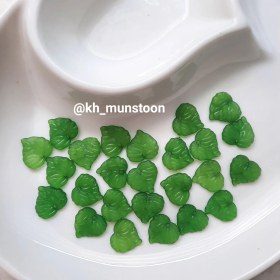 تصویر برگ قلب سبز تیره 